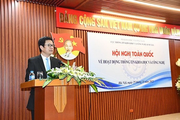 Ông Trần Đắc Hiến - Cục trưởng Cục Thông tin KH&CN quốc gia phát biểu khai mạc Hội nghị